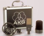 AKG C414 B-ULS - patří k jedněm z nejpoužívanějších a nejslavnějších mikrofonů vůbec AKG C414 B-ULS
